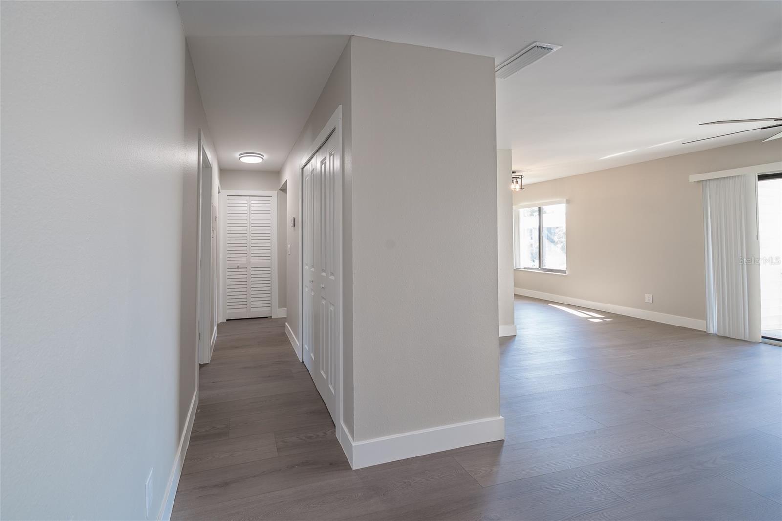 372 MOORINGS COVE DR #372 — photo 18