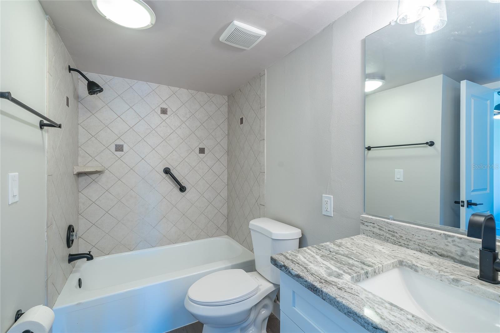372 MOORINGS COVE DR #372 — photo 33