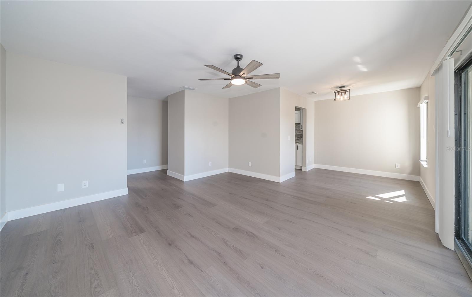 372 MOORINGS COVE DR #372 — photo 23