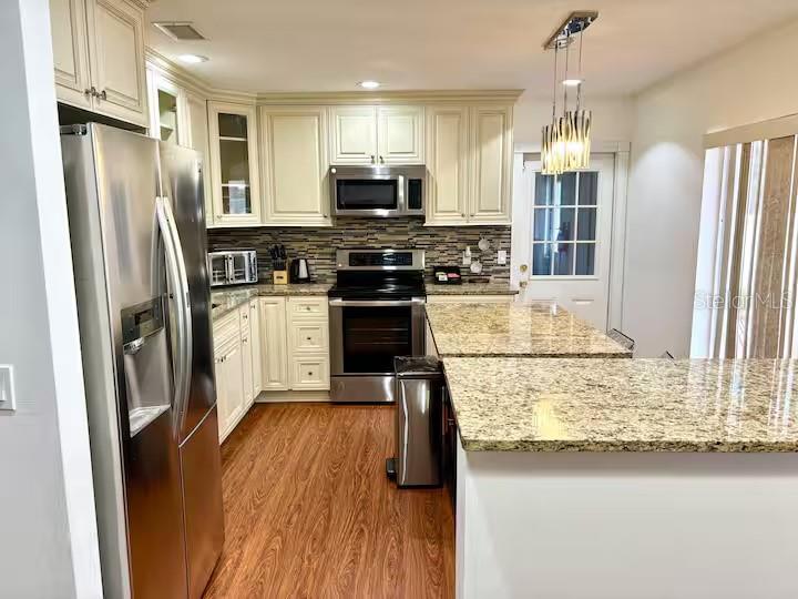 16513 SILVERHILL DR — photo 7