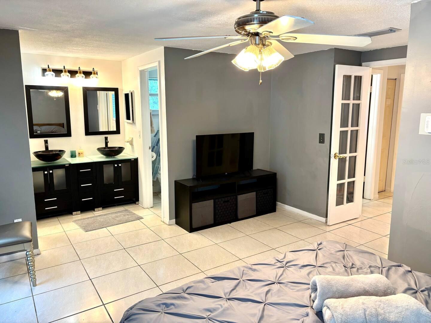 16513 SILVERHILL DR — photo 16