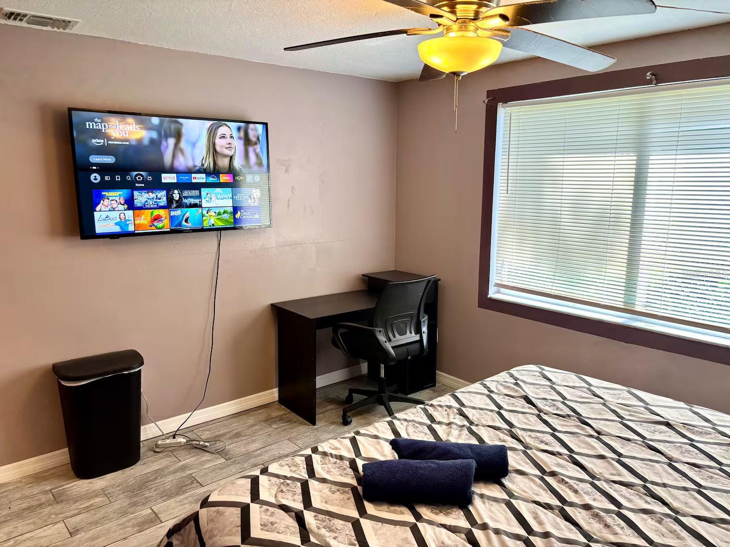 16513 SILVERHILL DR — photo 15