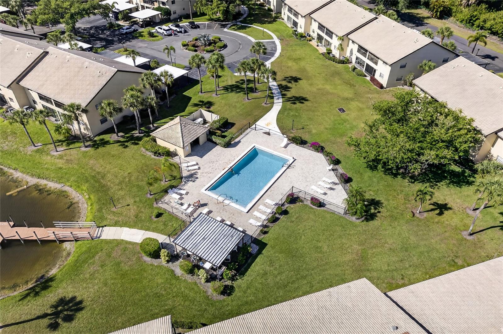 360 THREE LAKES LN #J — photo 37
