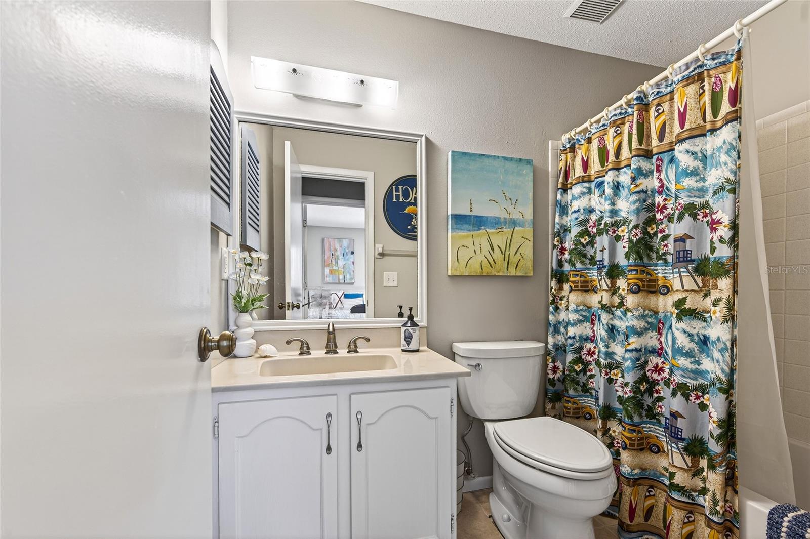 360 THREE LAKES LN #J — photo 28
