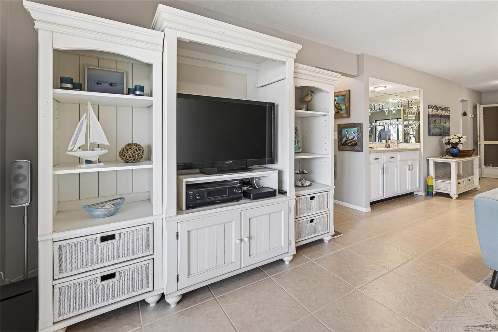 360 THREE LAKES LN #J — photo 12