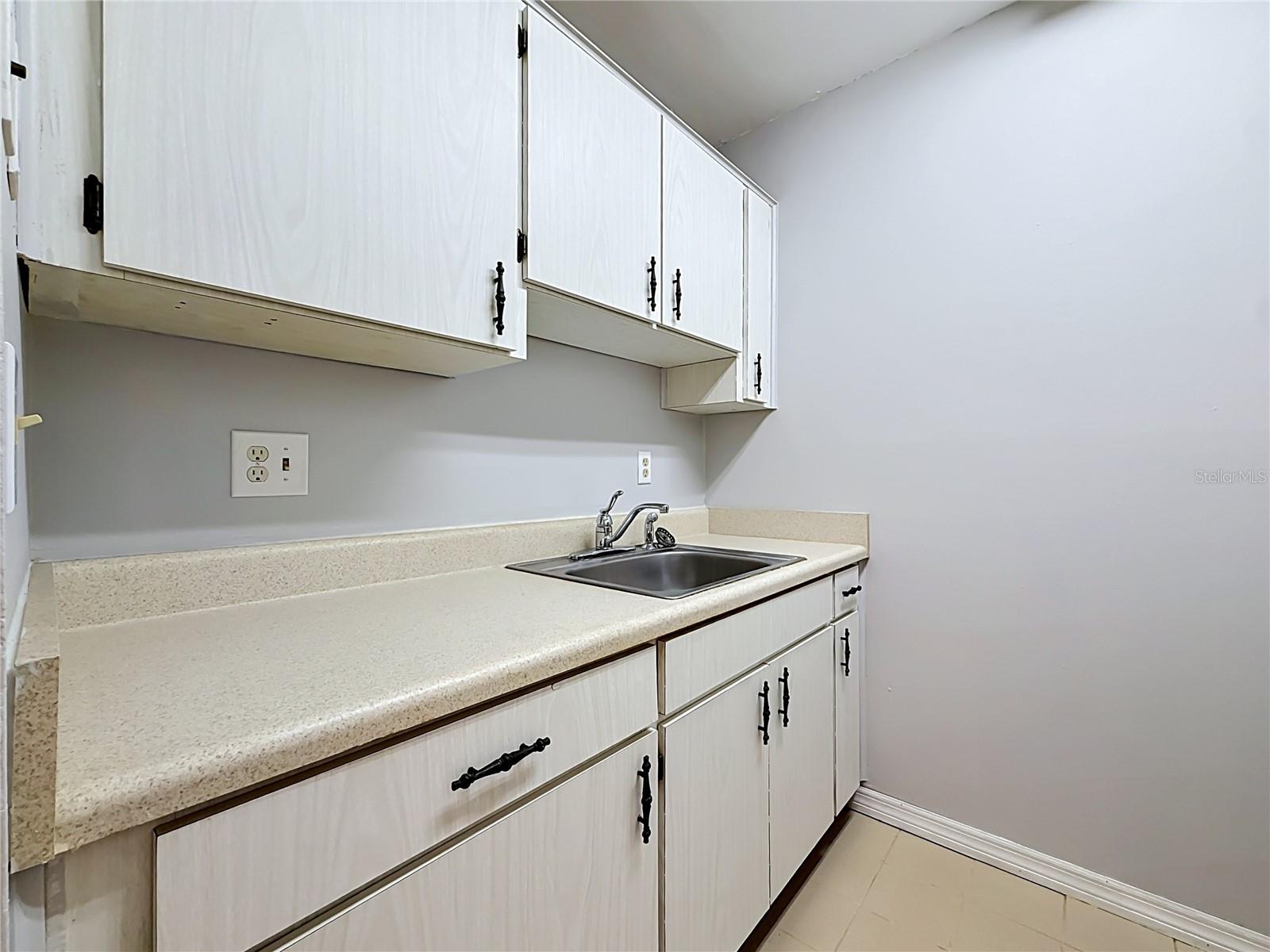 2474 ENTERPRISE RD #3 — photo 11