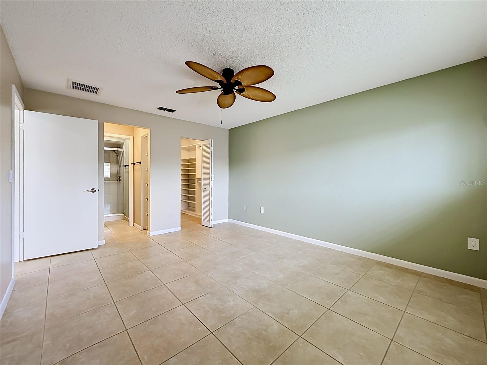 2733 COUNTRYSIDE BLVD #105 — photo 19