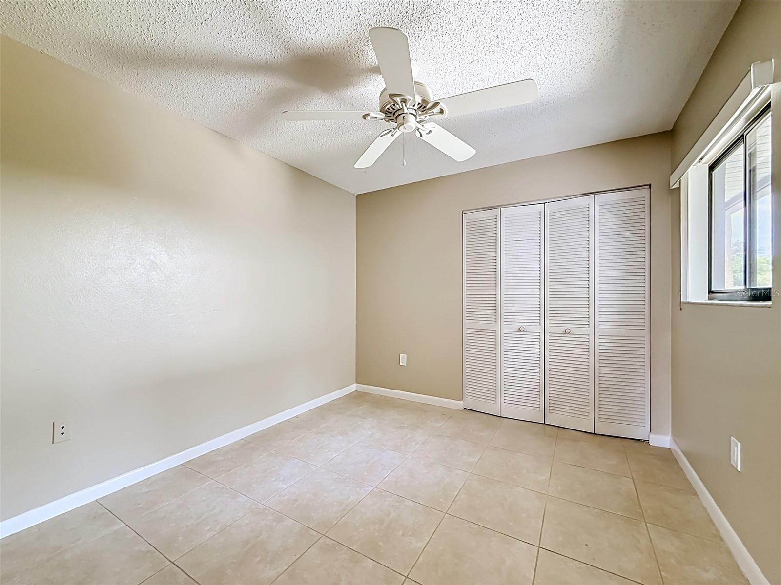 2733 COUNTRYSIDE BLVD #105 — photo 25