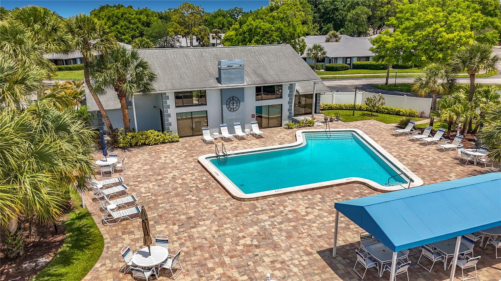 2733 COUNTRYSIDE BLVD #105 — photo 4
