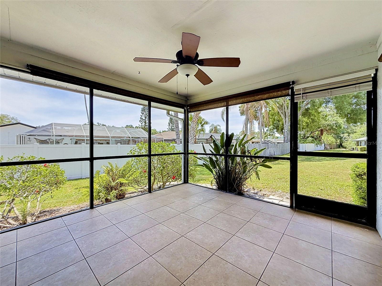 2733 COUNTRYSIDE BLVD #105 — photo 3