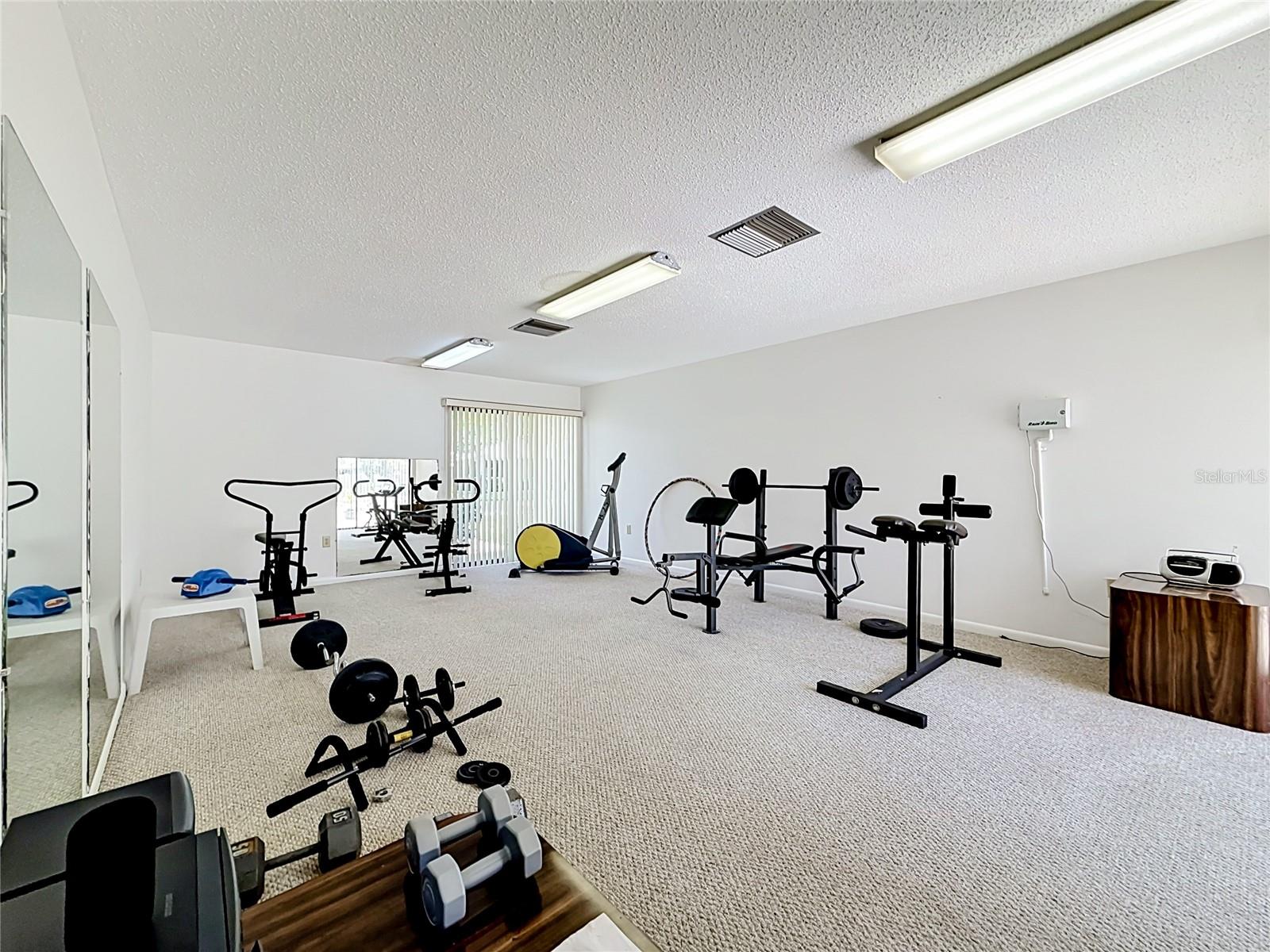 2733 COUNTRYSIDE BLVD #105 — photo 34