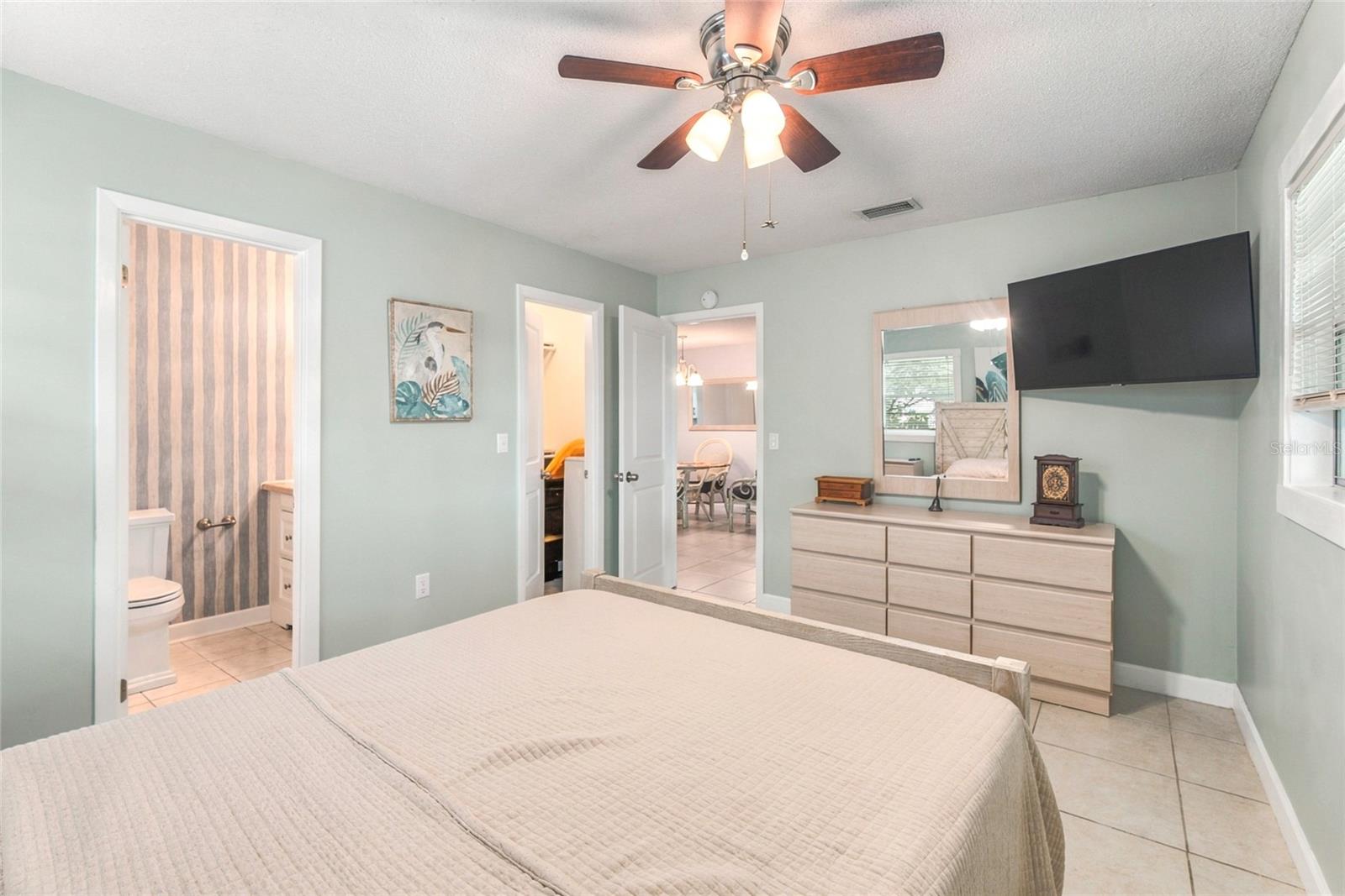 676 PARK CIR — photo 9