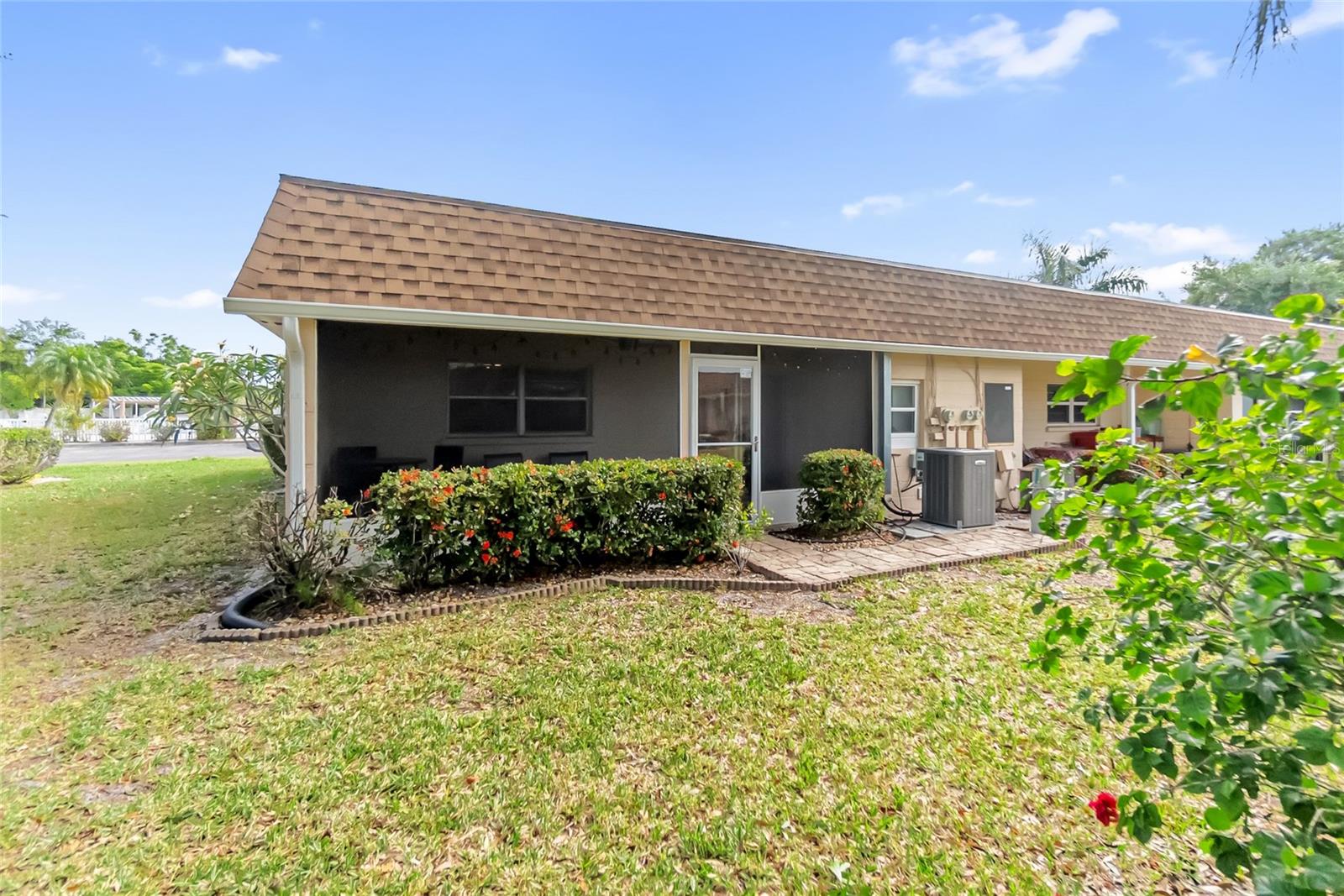676 PARK CIR — photo 18