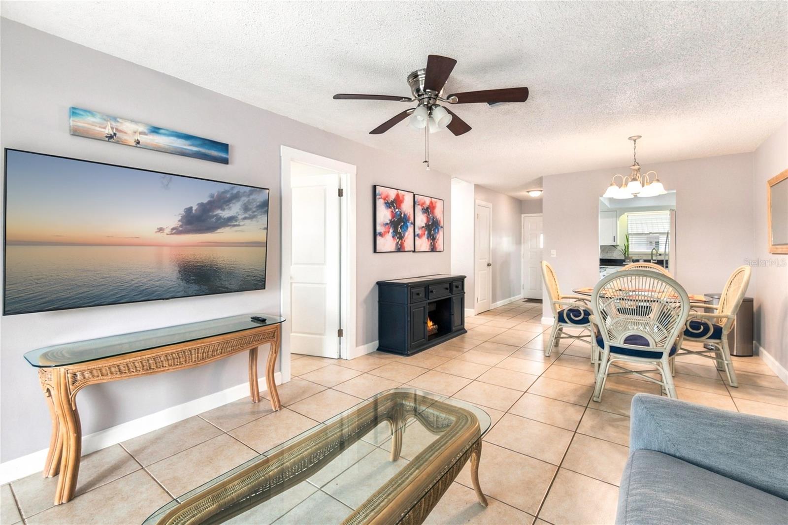 676 PARK CIR — photo 3