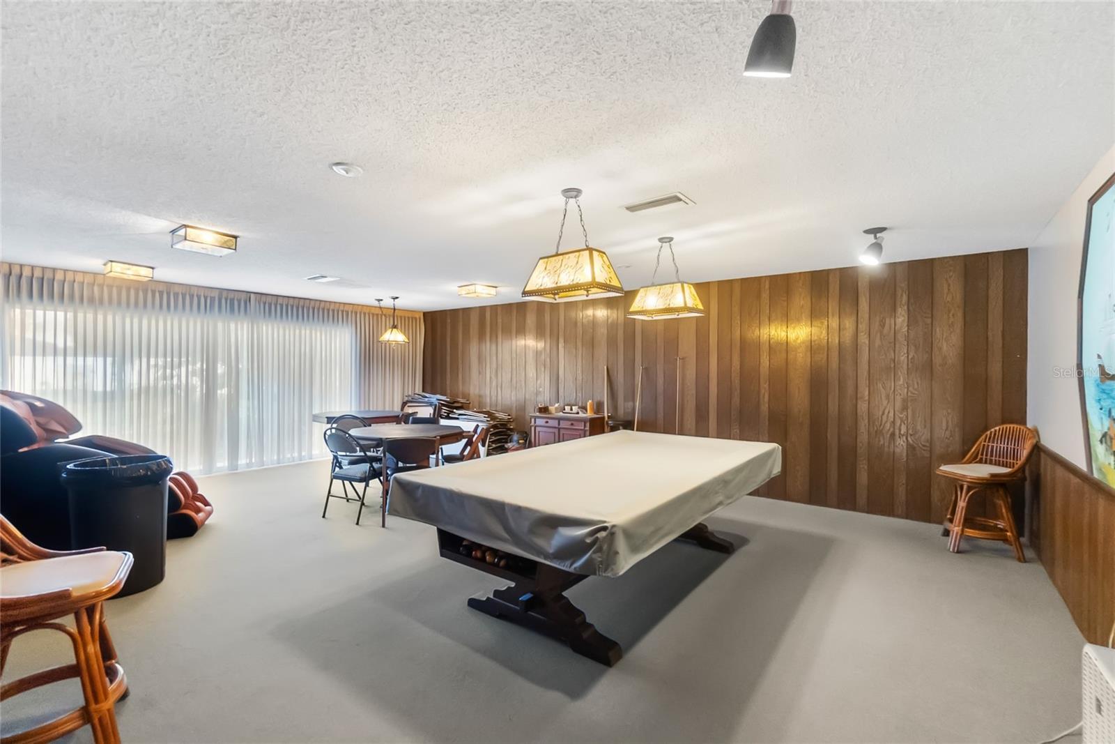676 PARK CIR — photo 20