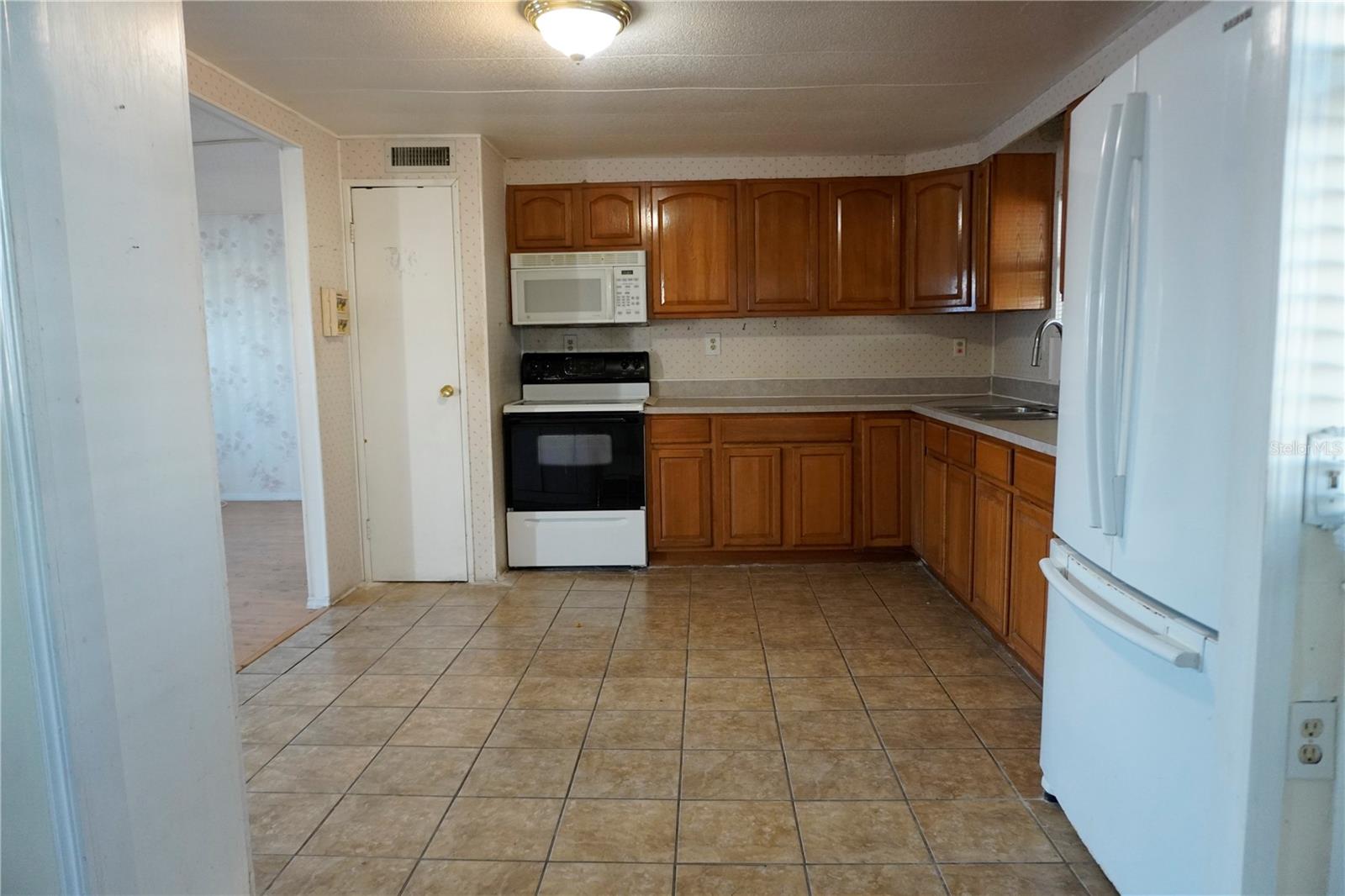 82125 B ST N #125 — photo 4
