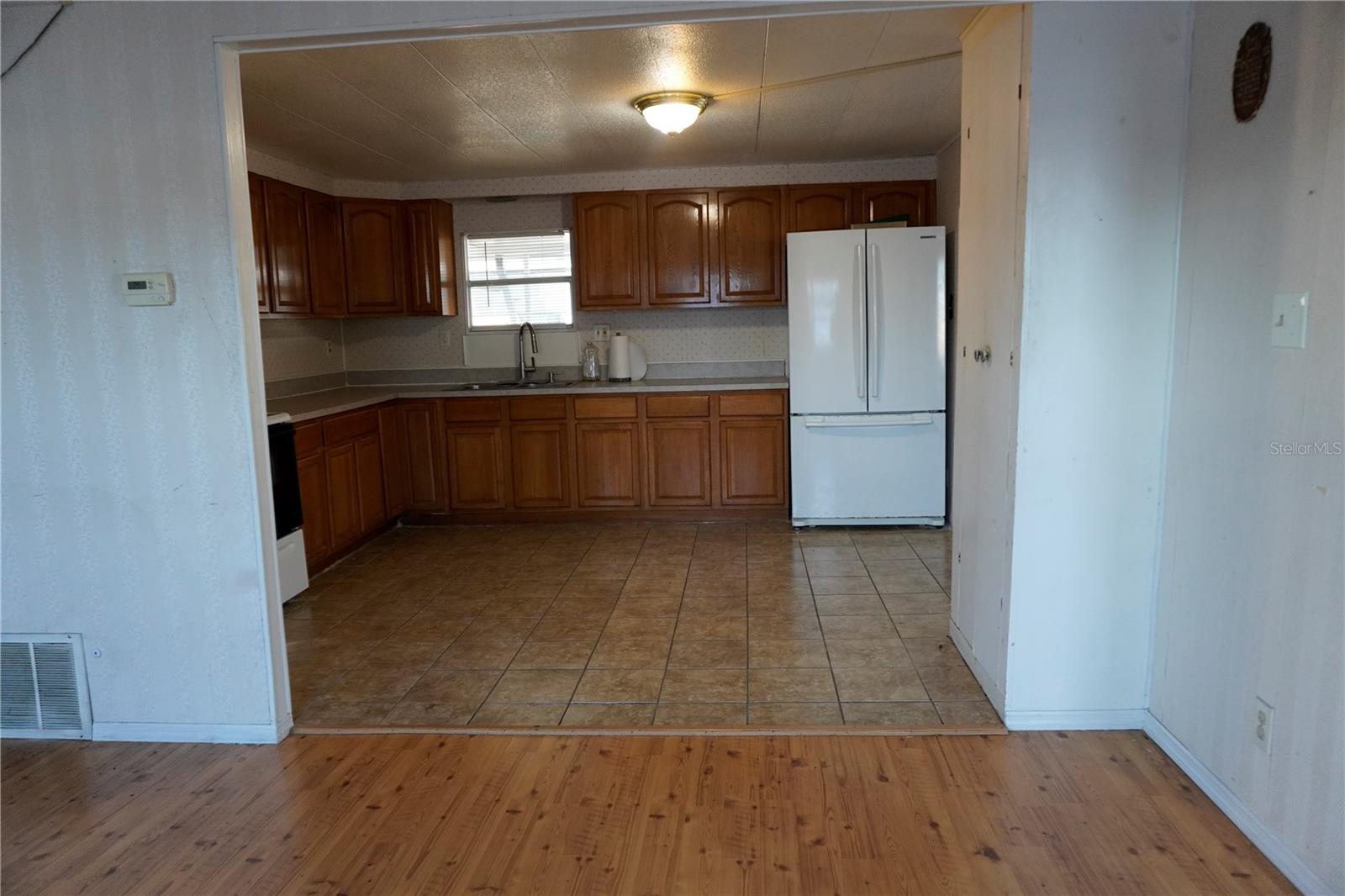 82125 B ST N #125 — photo 8