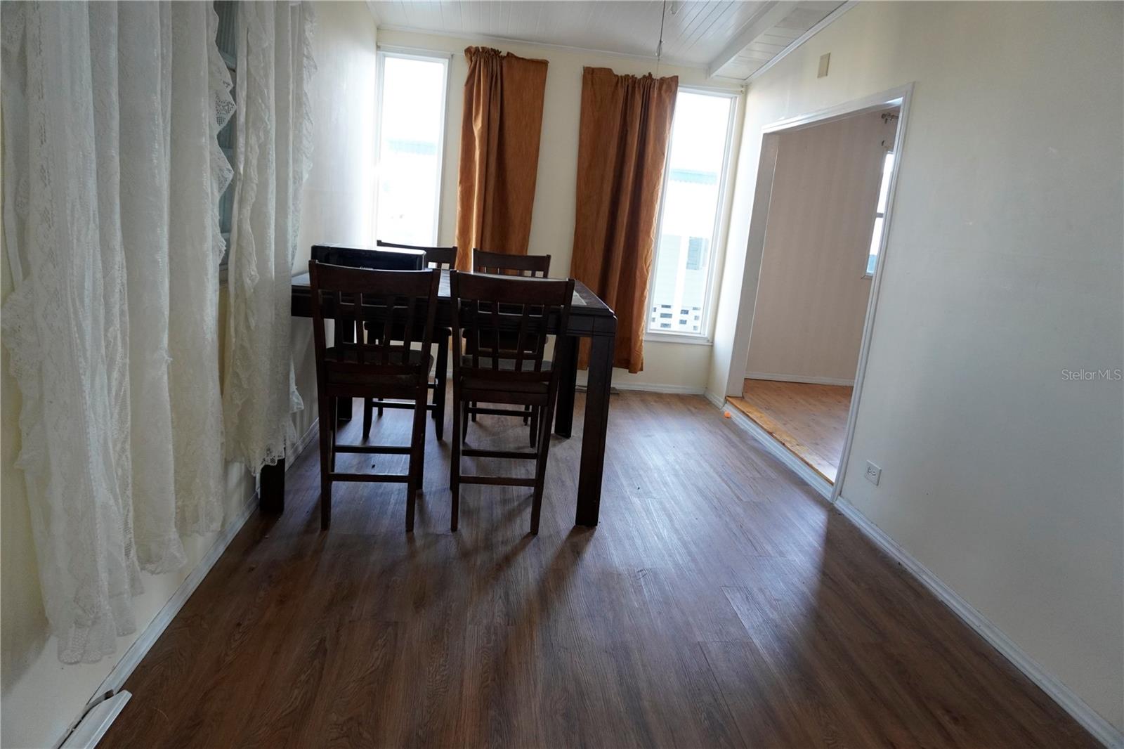 82125 B ST N #125 — photo 3