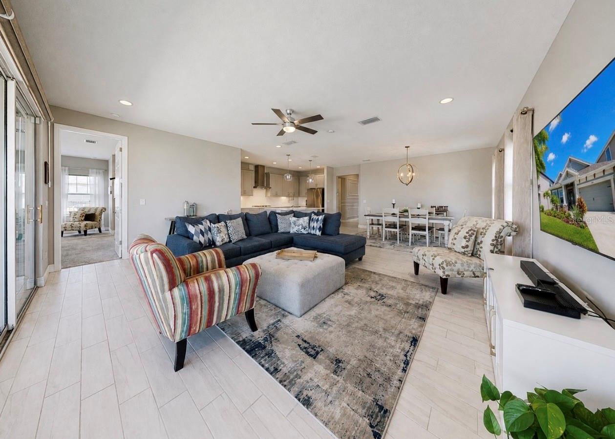 6364 ROADSTEAD CT — photo 11