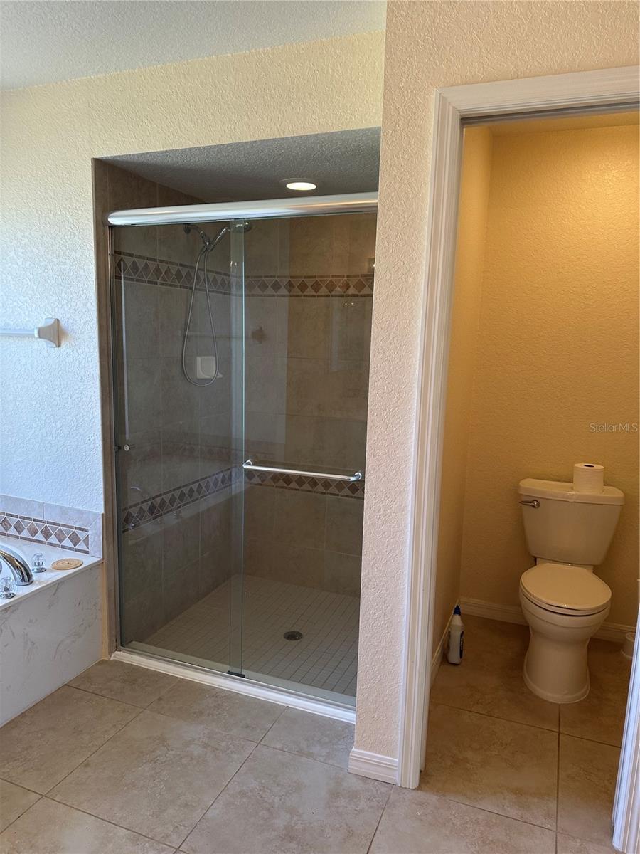 8171 ROCLIFF AVE — photo 11