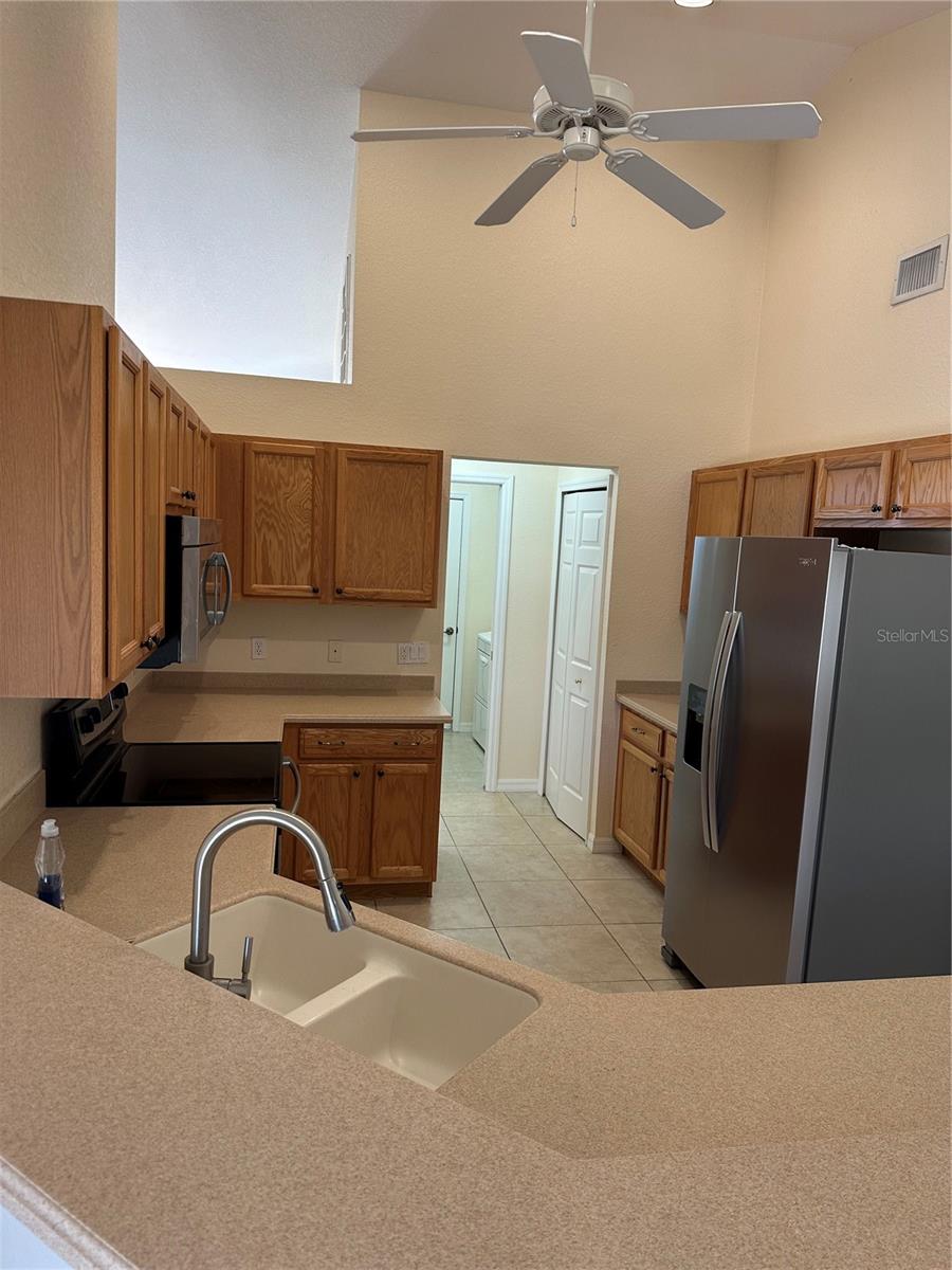 8171 ROCLIFF AVE — photo 7