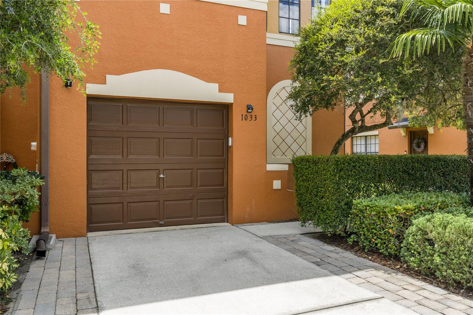 1033 BLACKWATER DR — photo 2