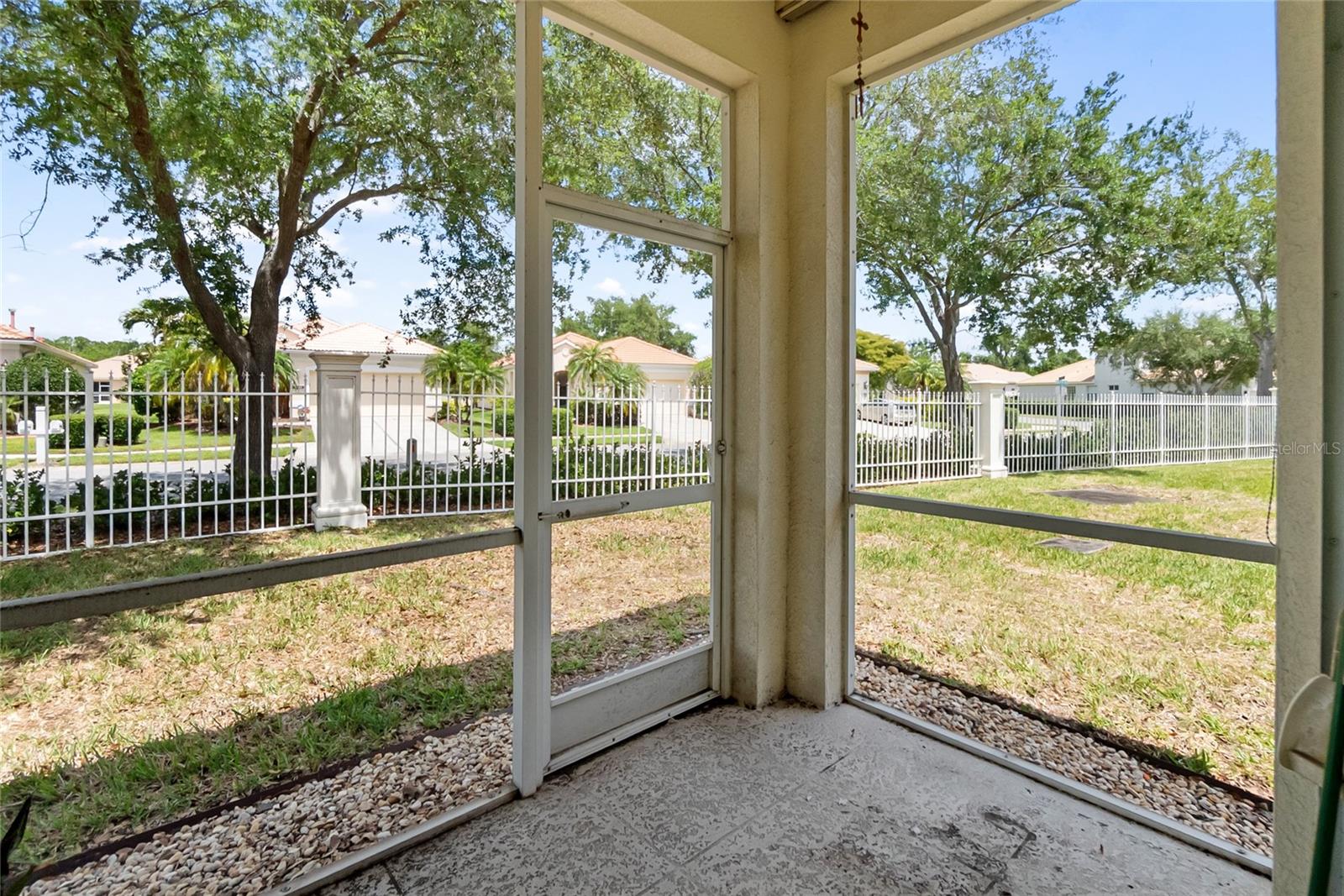 7343 FOUNTAIN PALM CIR #na — photo 10