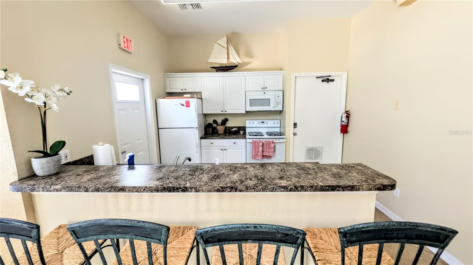 850 S TAMIAMI TRL #409 — photo 34