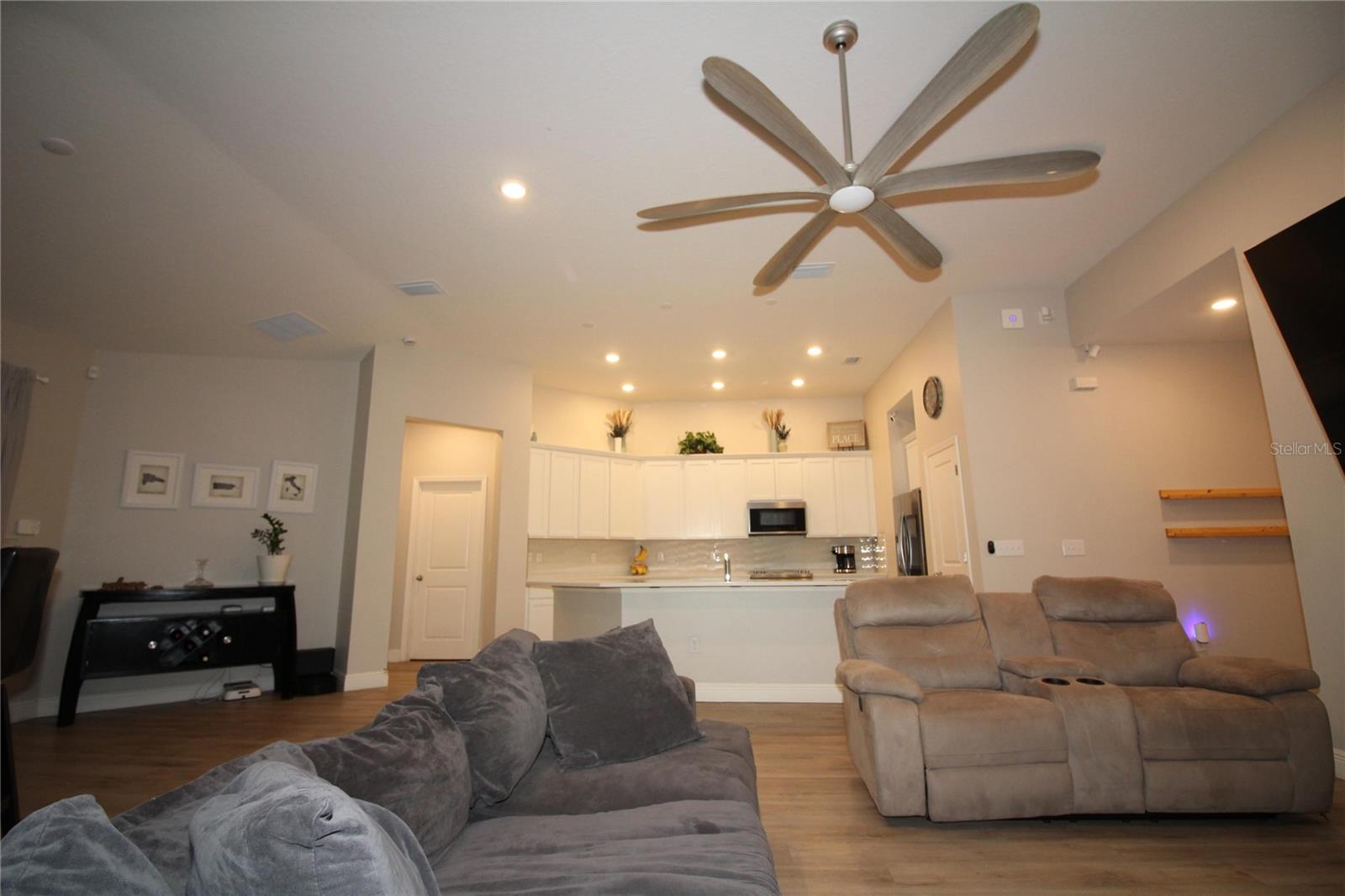 9449 SANDERS PARK PL — photo 7