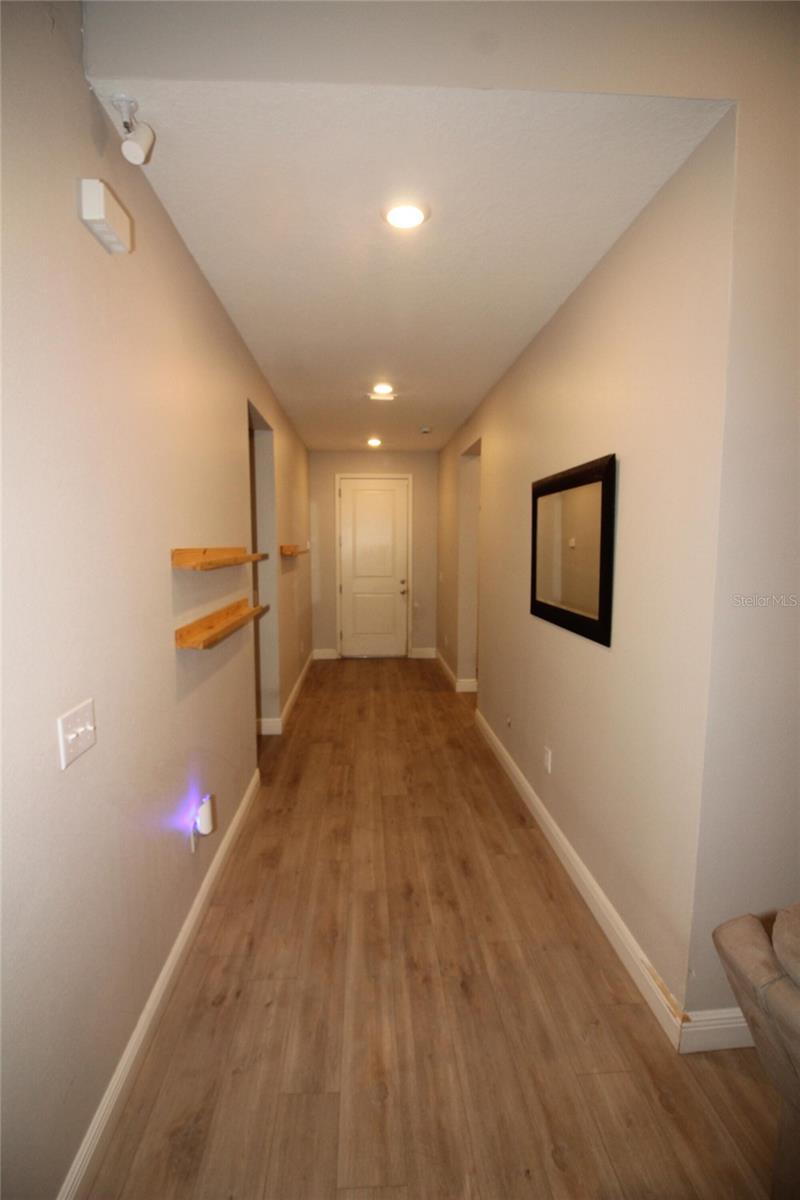9449 SANDERS PARK PL — photo 13