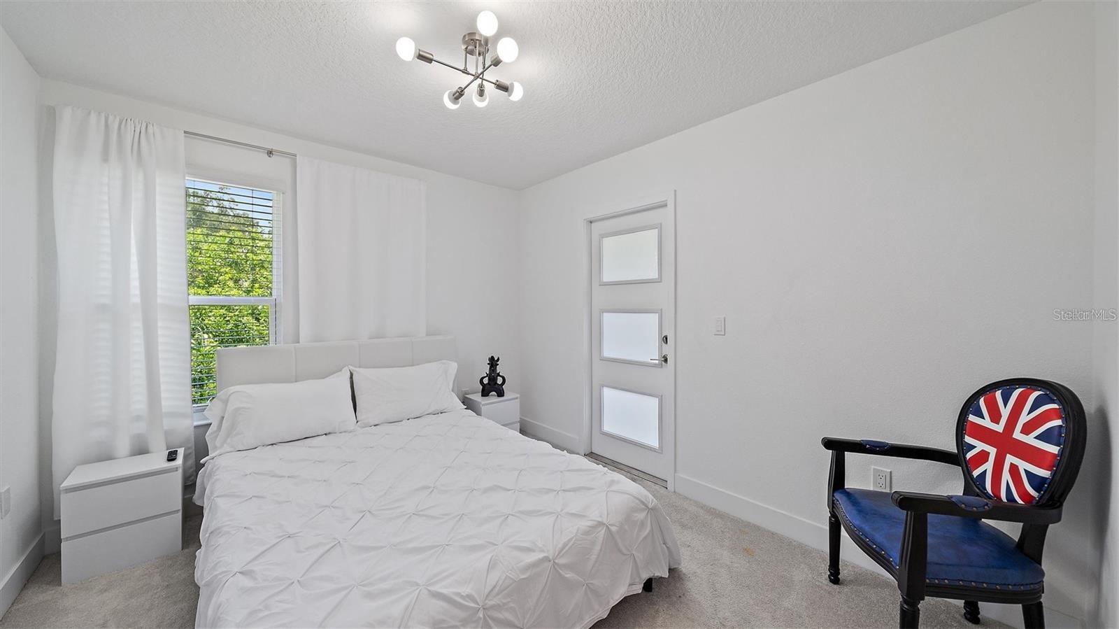 2587 TEMPLE ST — photo 20