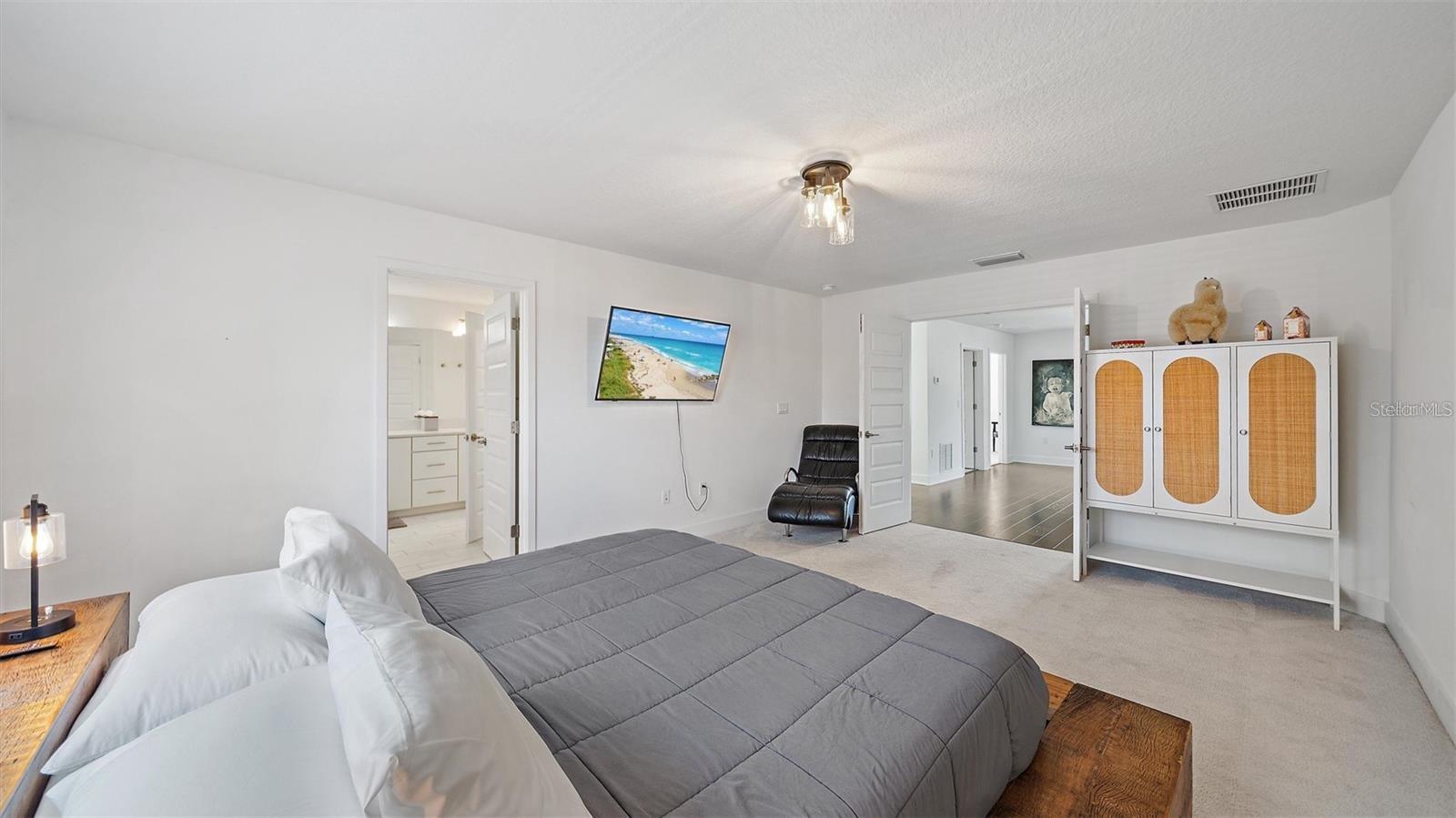 2587 TEMPLE ST — photo 11