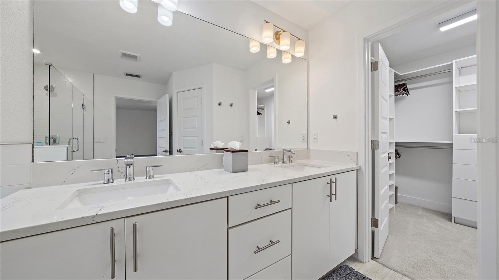 2587 TEMPLE ST — photo 14
