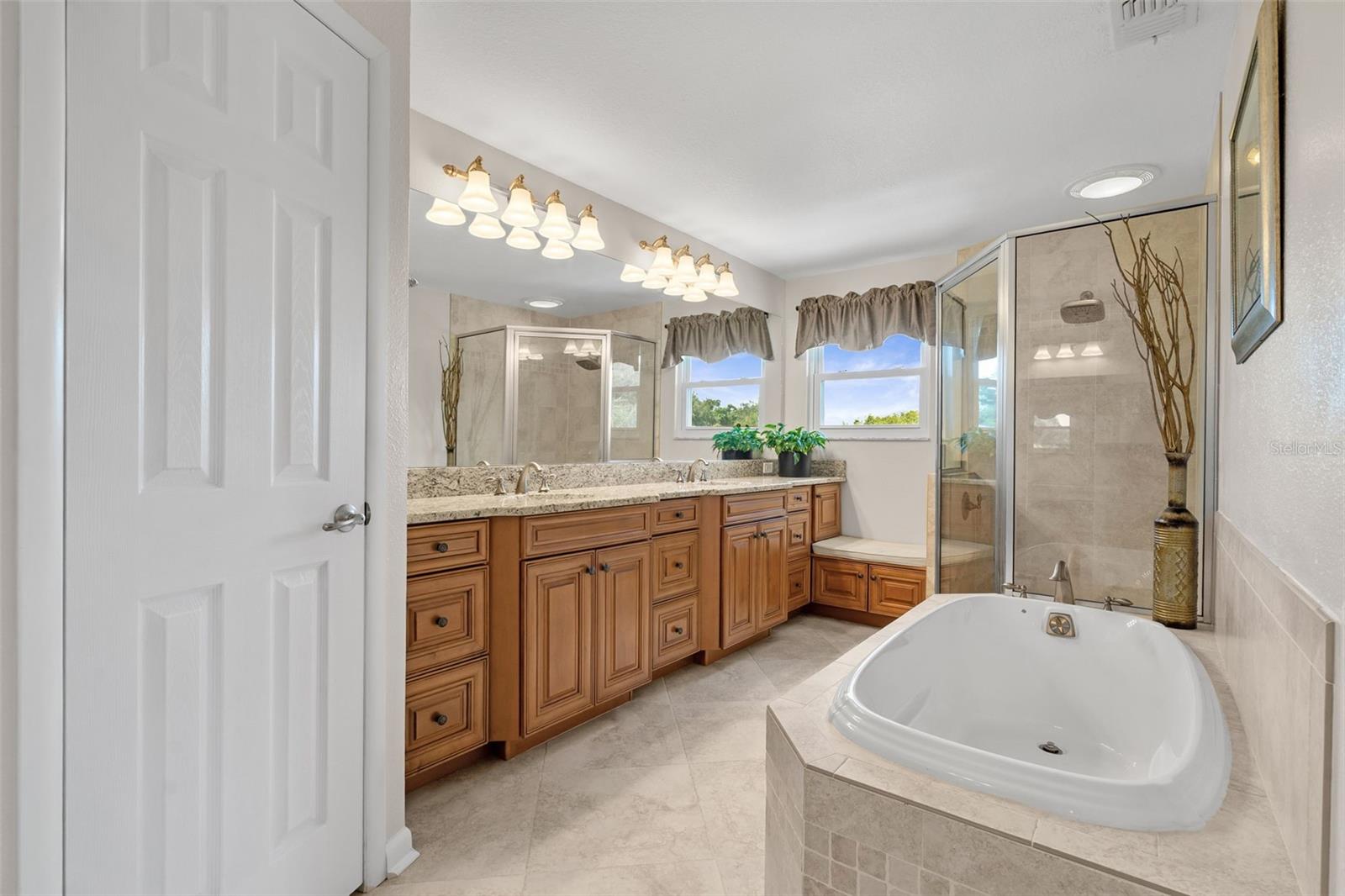 4029 BELL GRANDE DR — photo 32