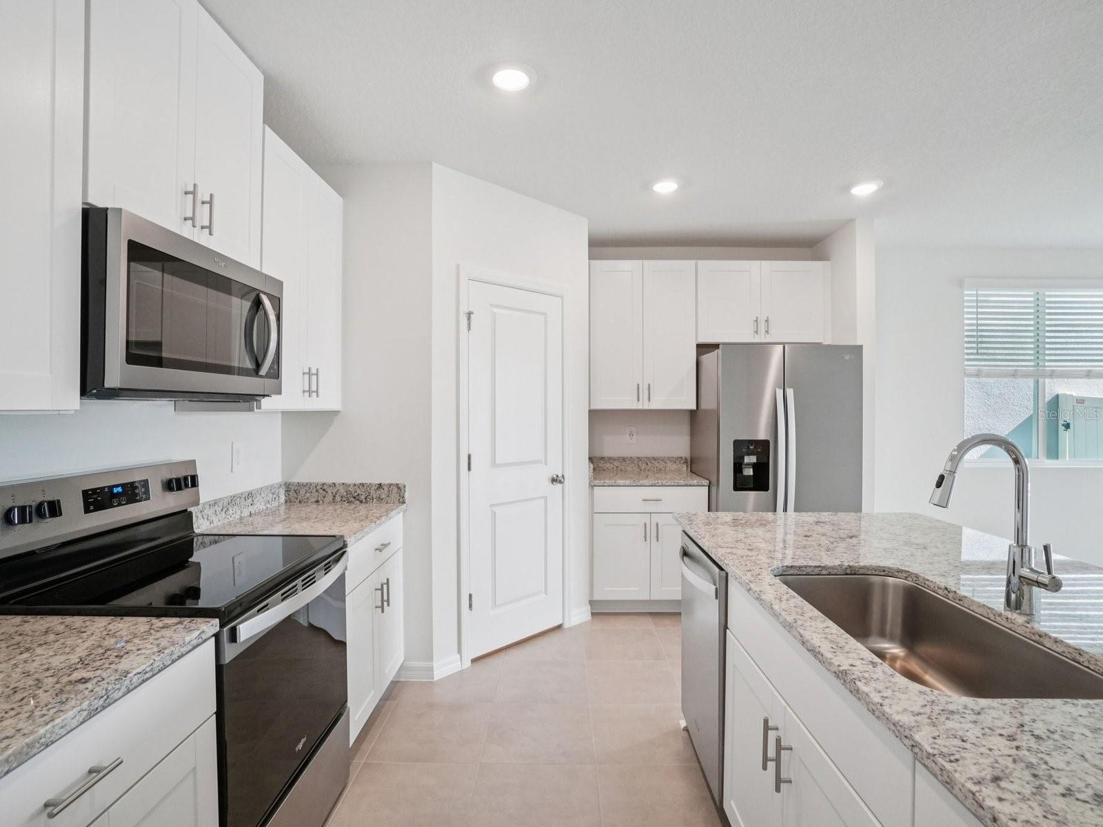 1696 COOLRIDGE PL — photo 7