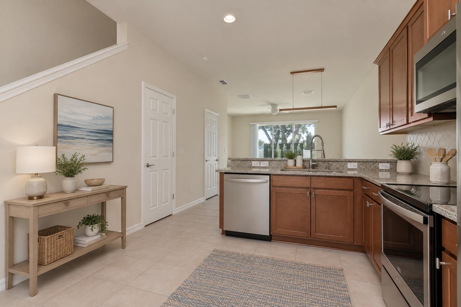 5368 SYLVESTER LOOP — photo 4