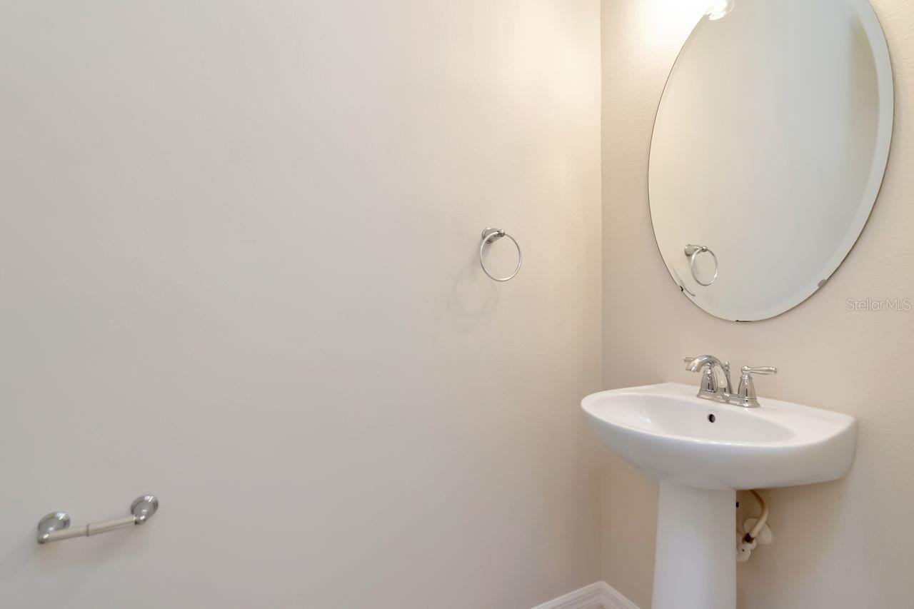 5368 SYLVESTER LOOP — photo 20