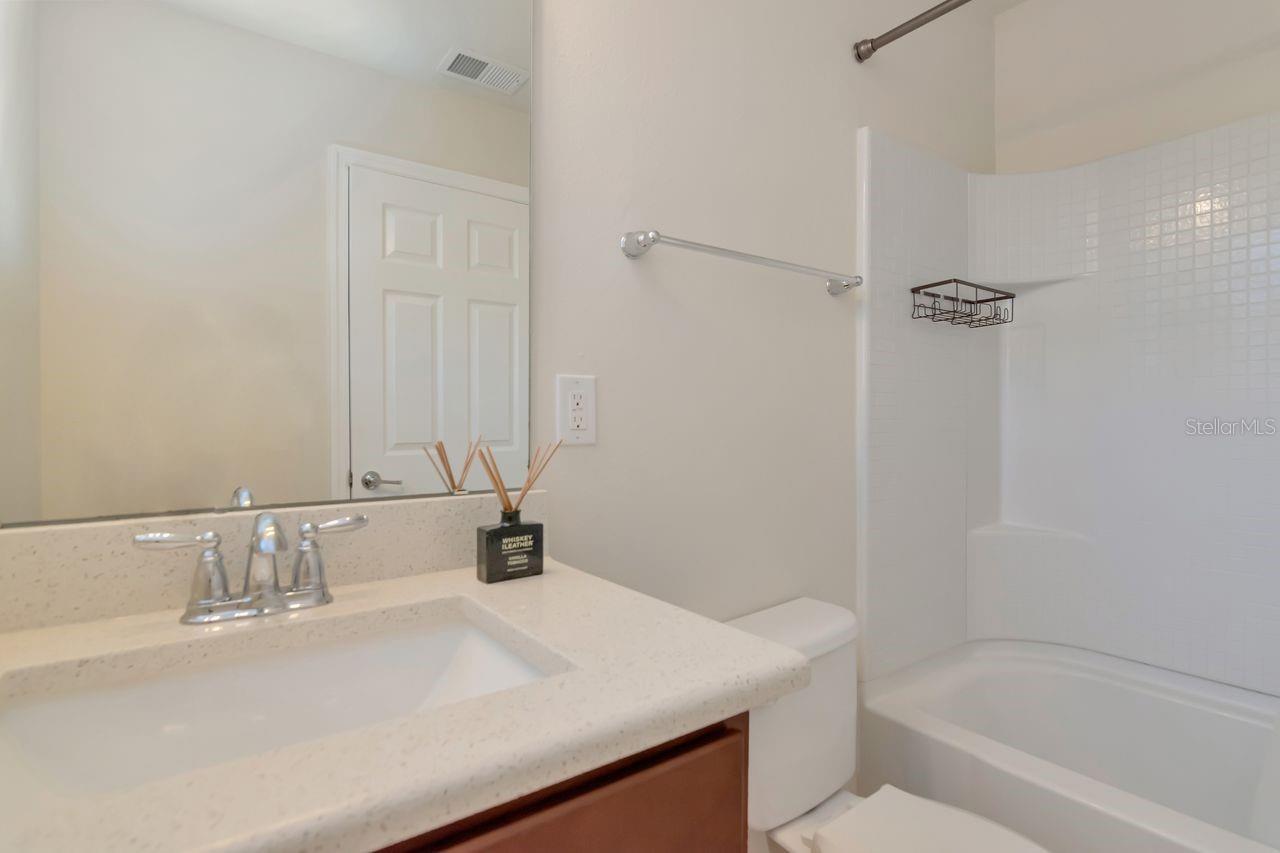 5368 SYLVESTER LOOP — photo 31