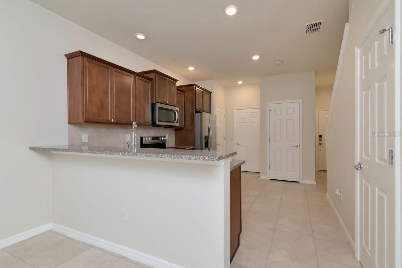 5368 SYLVESTER LOOP — photo 16