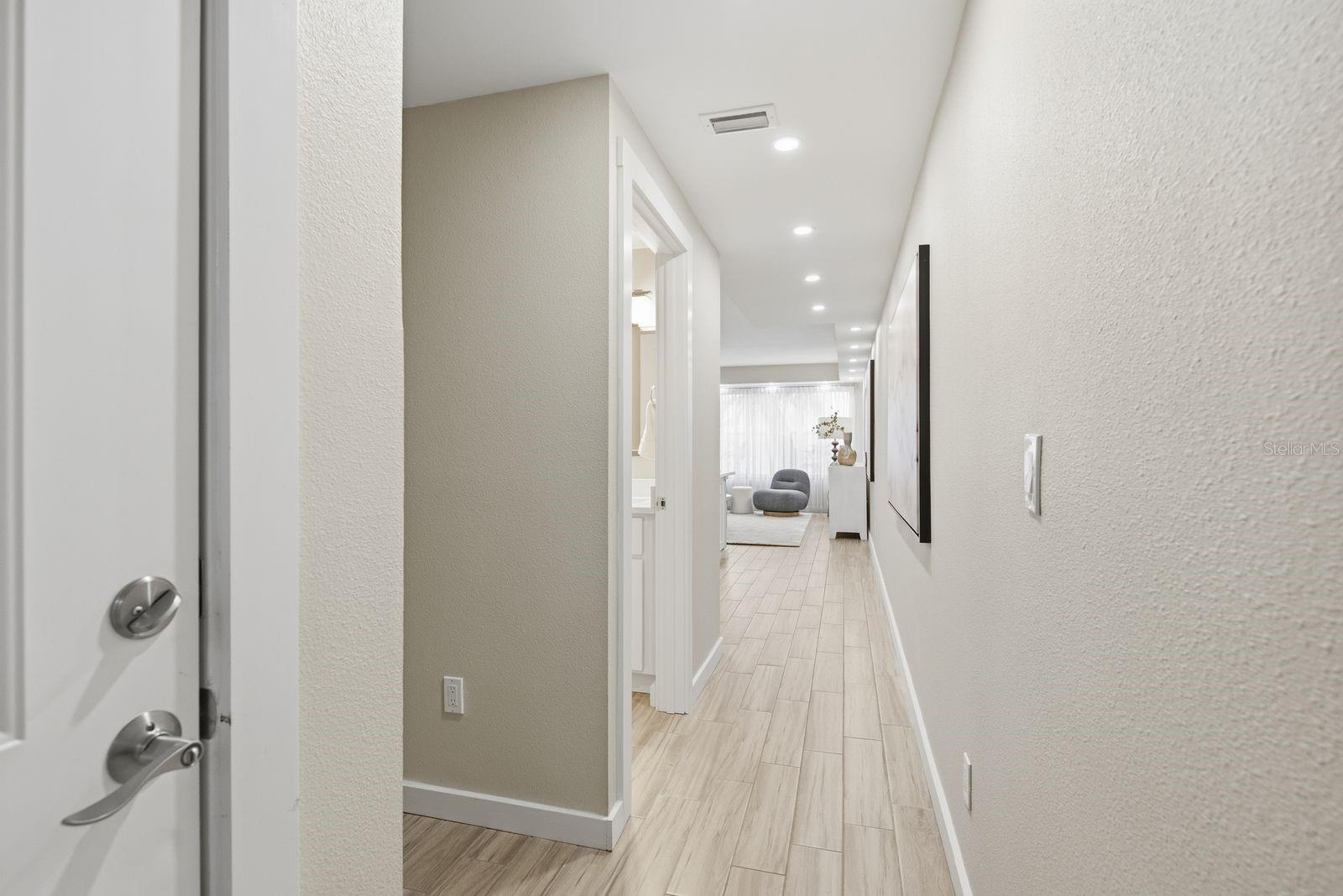 4811 BAYSHORE BLVD #303 — photo 3