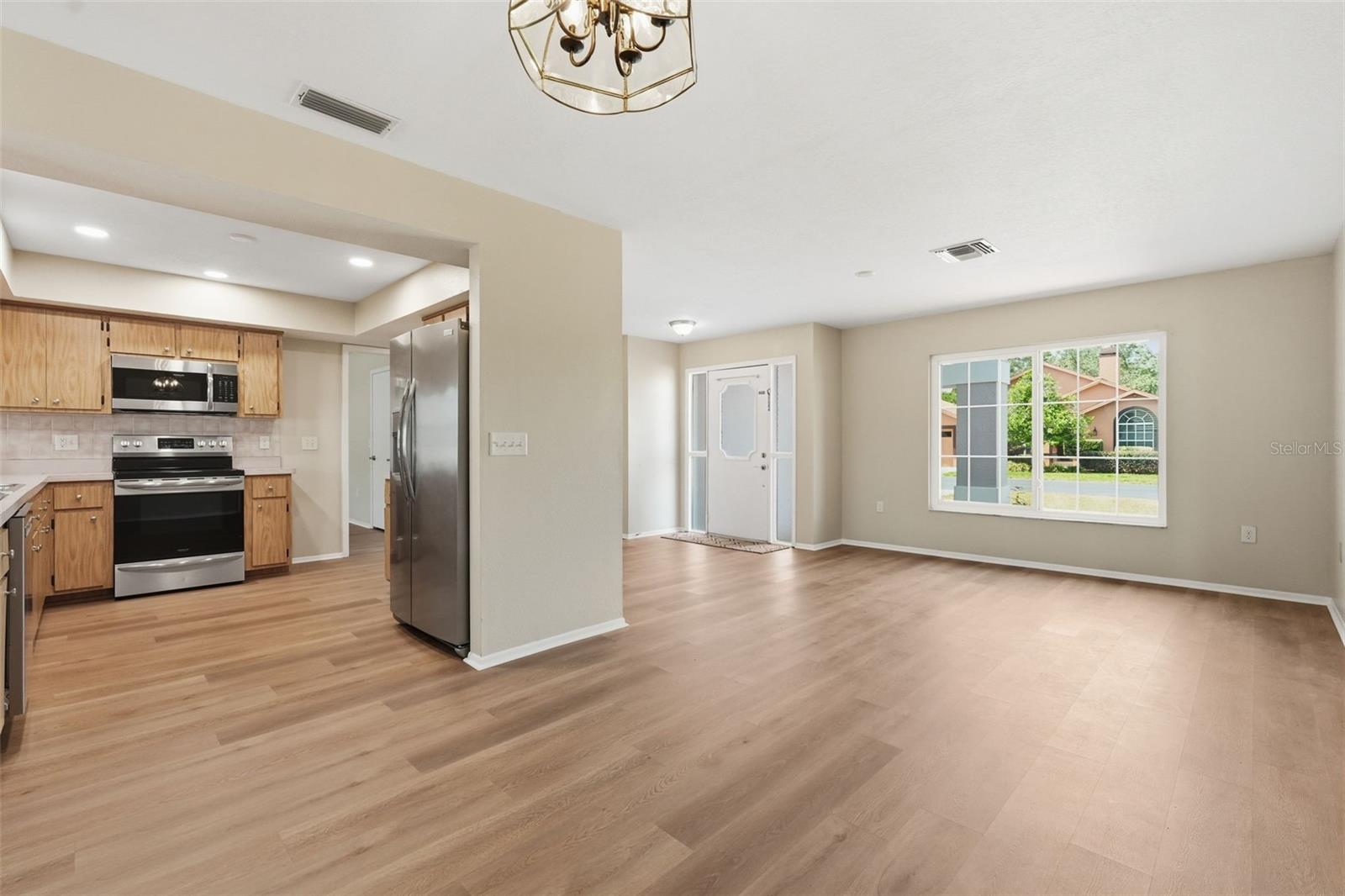 10340 ALBERTA CT — photo 9