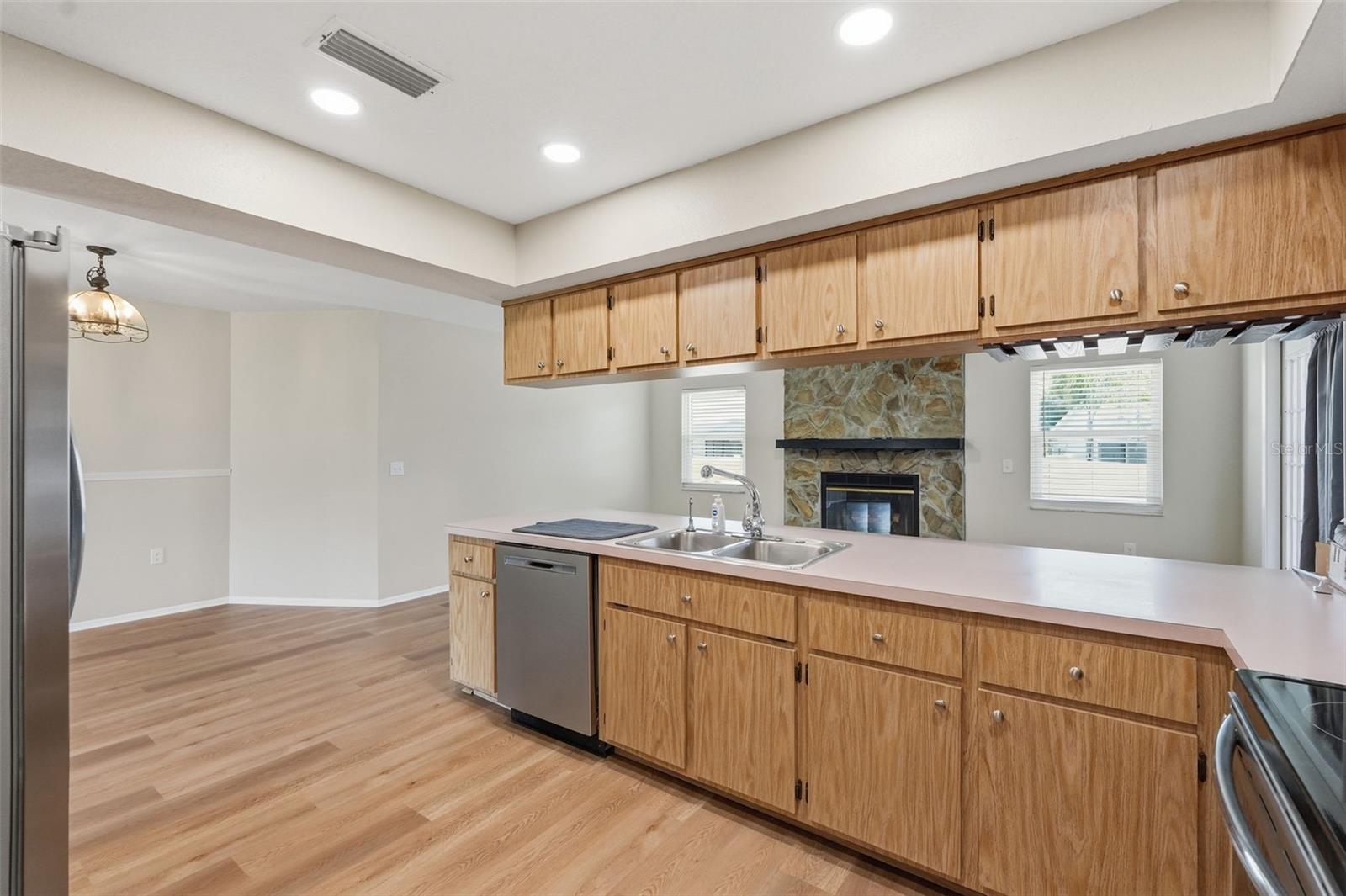 10340 ALBERTA CT — photo 13
