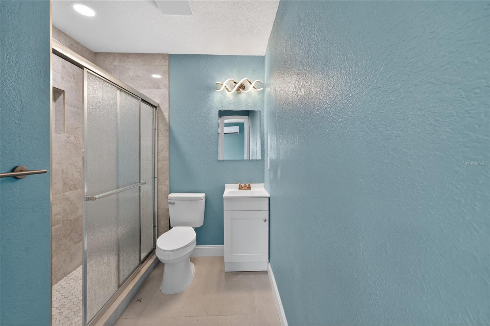 14013 MARGUERITE DR — photo 21