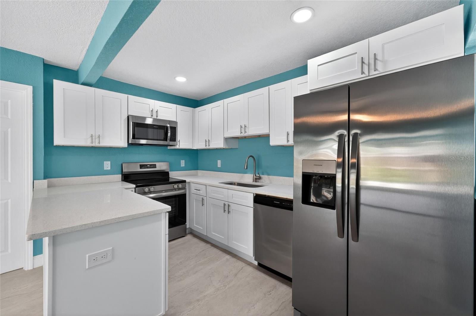 14013 MARGUERITE DR — photo 36