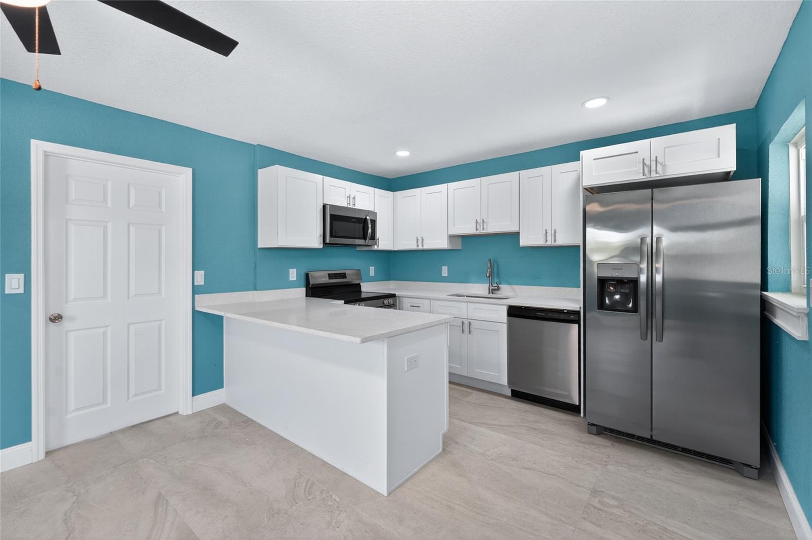14013 MARGUERITE DR — photo 14