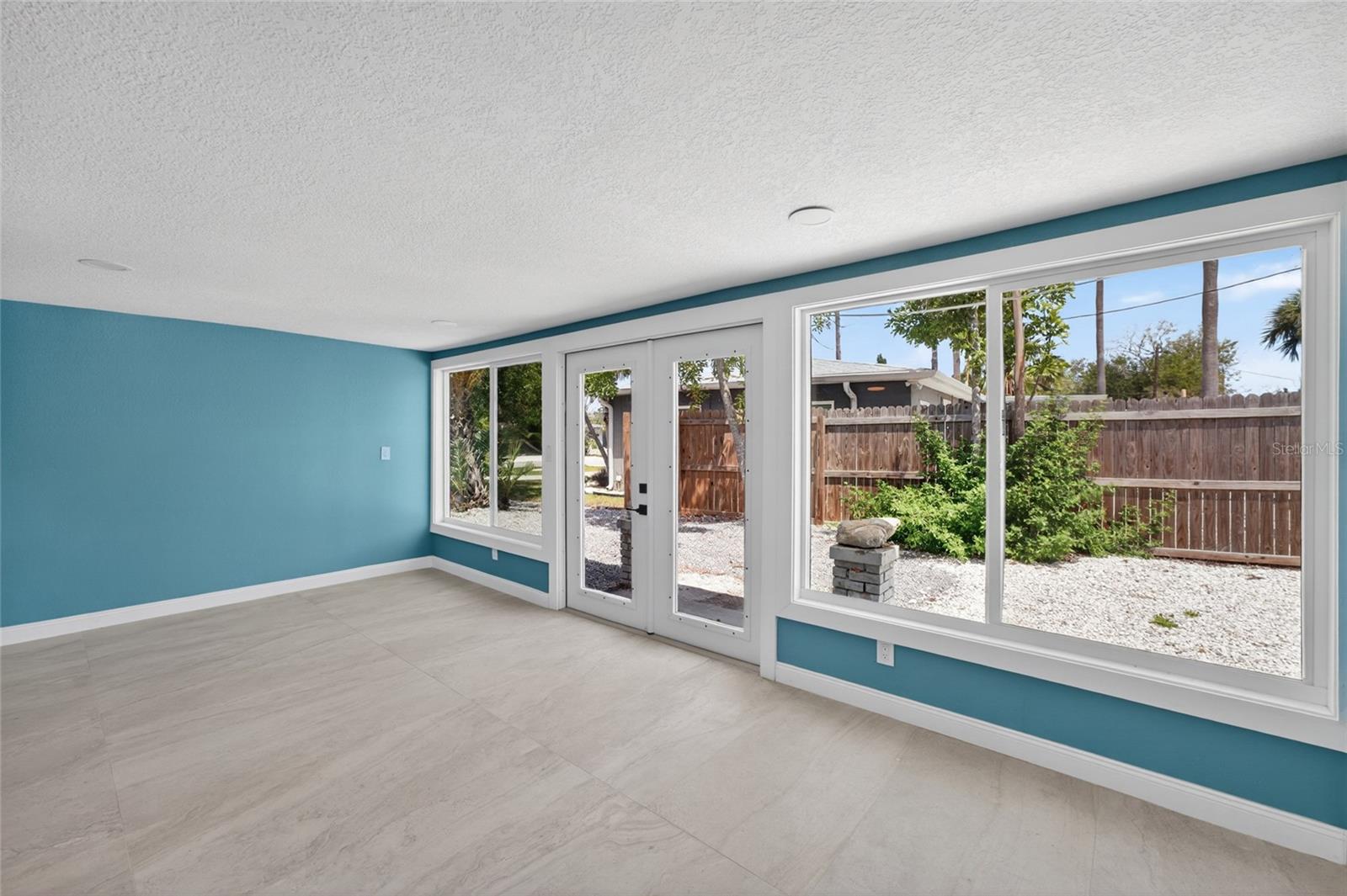 14013 MARGUERITE DR — photo 33