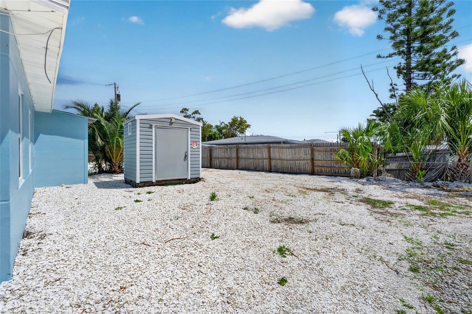 14013 MARGUERITE DR — photo 58