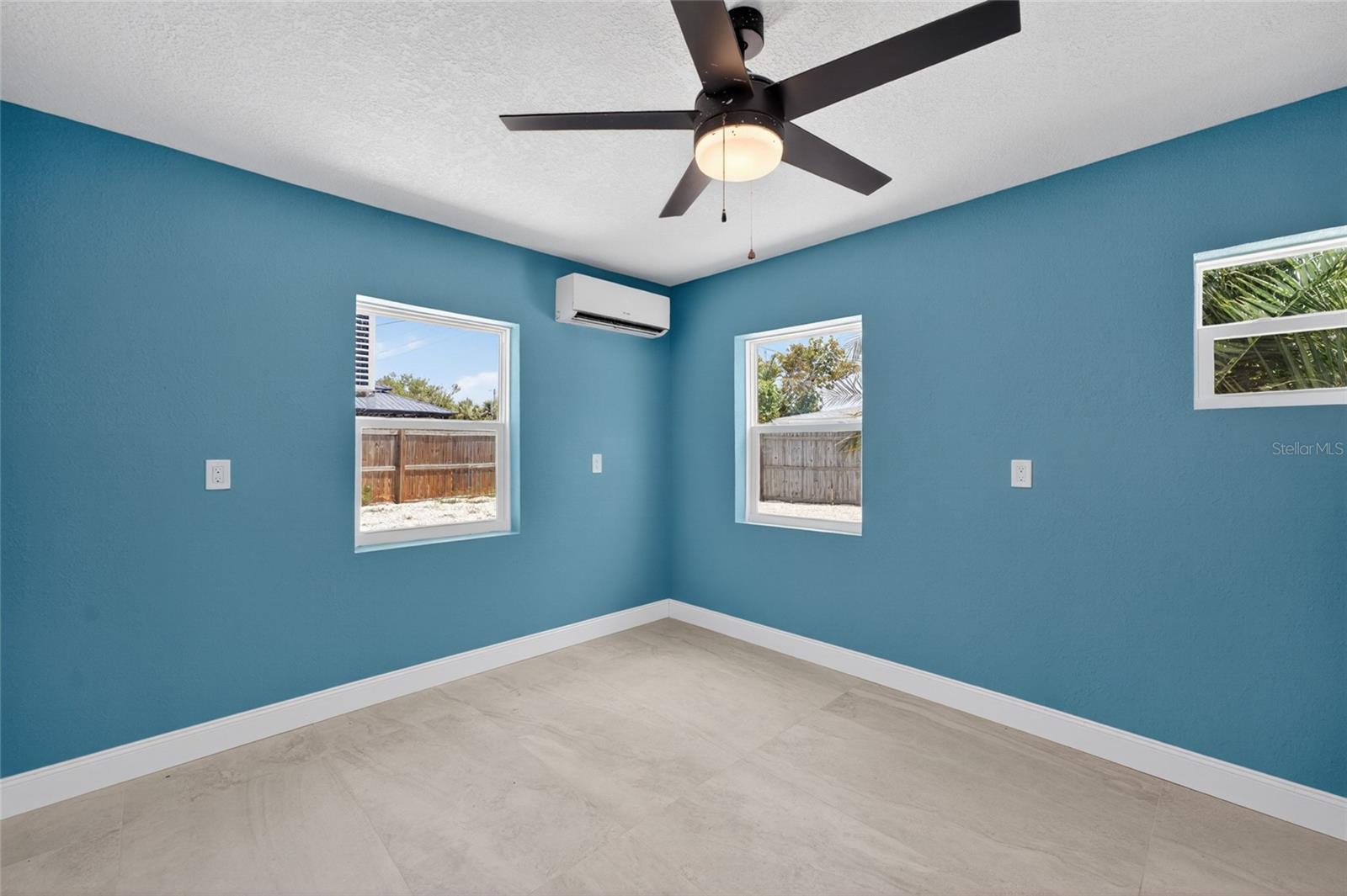 14013 MARGUERITE DR — photo 37