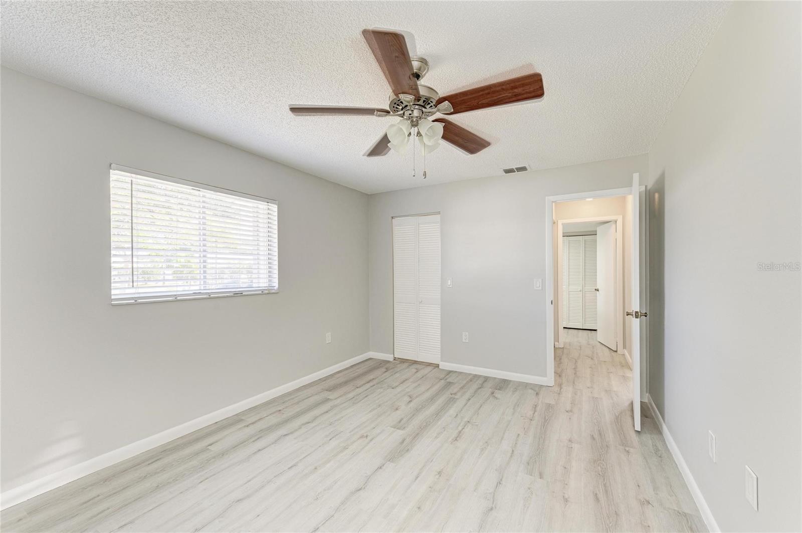 140 CIRCLEWOOD DR #C1-4 — photo 21