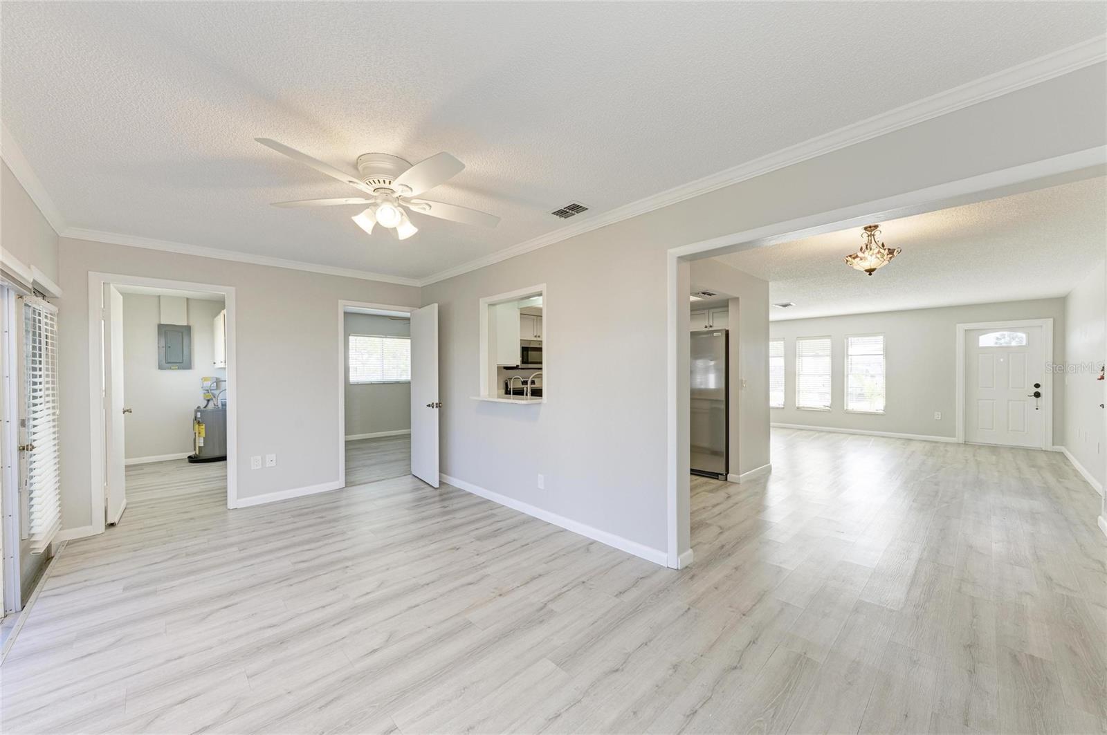 140 CIRCLEWOOD DR #C1-4 — photo 14